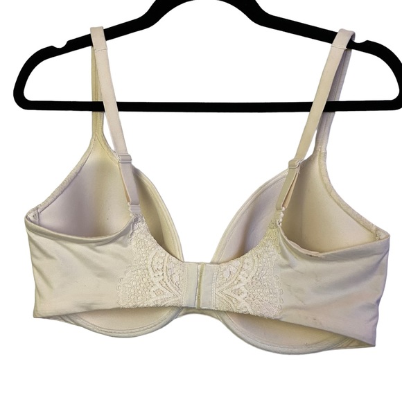Victoria's Secret Body by Victoria Cream Lace Perfect Coverage Bra 36DDD 36F - Picture 3 of 6